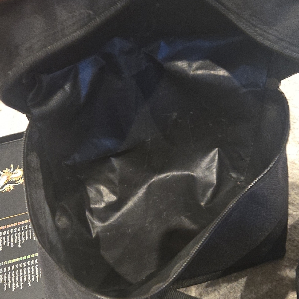 Set Of Black Storage Pouches for Markers And Tin Colored Pencil Cases - Picture 6 of 10